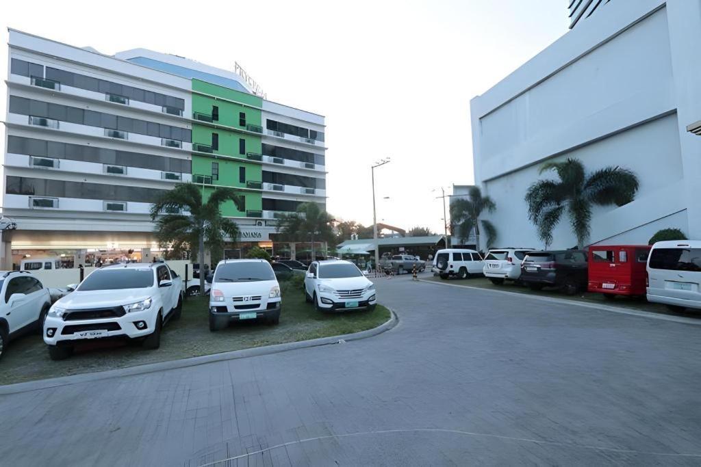 D' Leonor Hotel Davao Экстерьер фото